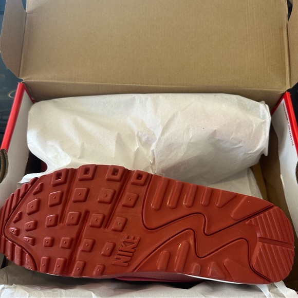 NIKE AIR MAX 90 FUTURA - Picture 8 of 9